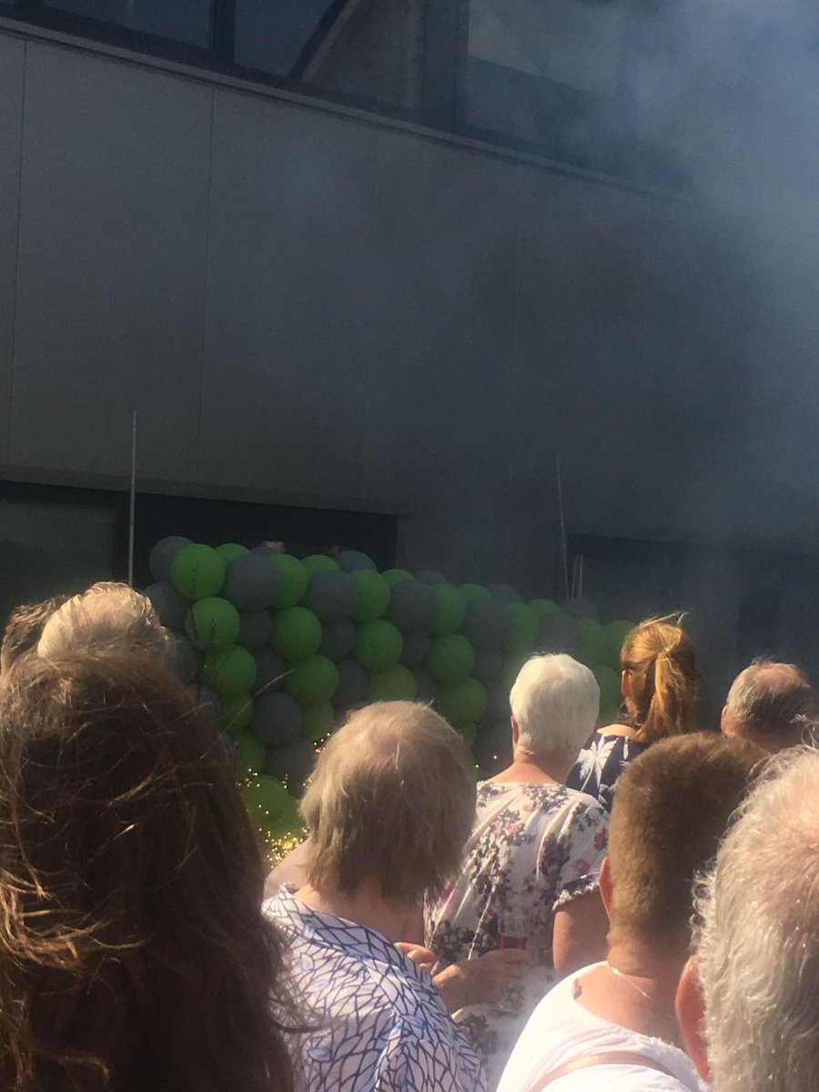 Sylvia, Freddy en alle medewerkers van <a href="/Inhetgroen/">Inhetgroen</a> van ♡e gefeliciteerd met de opening van jullie pand! Dubbel genieten vandaag met dit mooie weer!