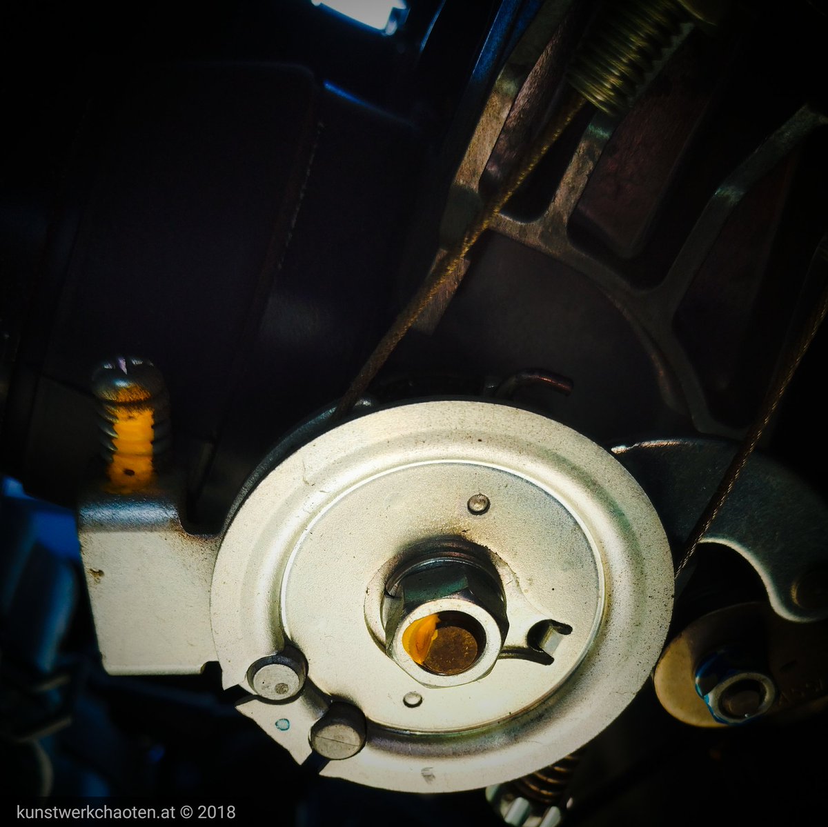 KunstWerkChaot's tweet image. Nix #DriveByWire. Bei der Z300 braucht es noch echte Handarbeit 😀