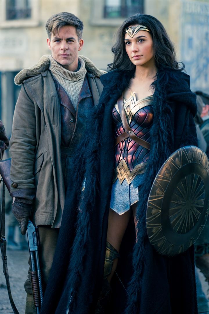 Busco SHIP: (Partner de rol) {0/1} - Solo aceptaré 1 de los ships 

-Steve Trevor x Diana Prince
-Batman x Diana Prince
-Superman x Diana Prince