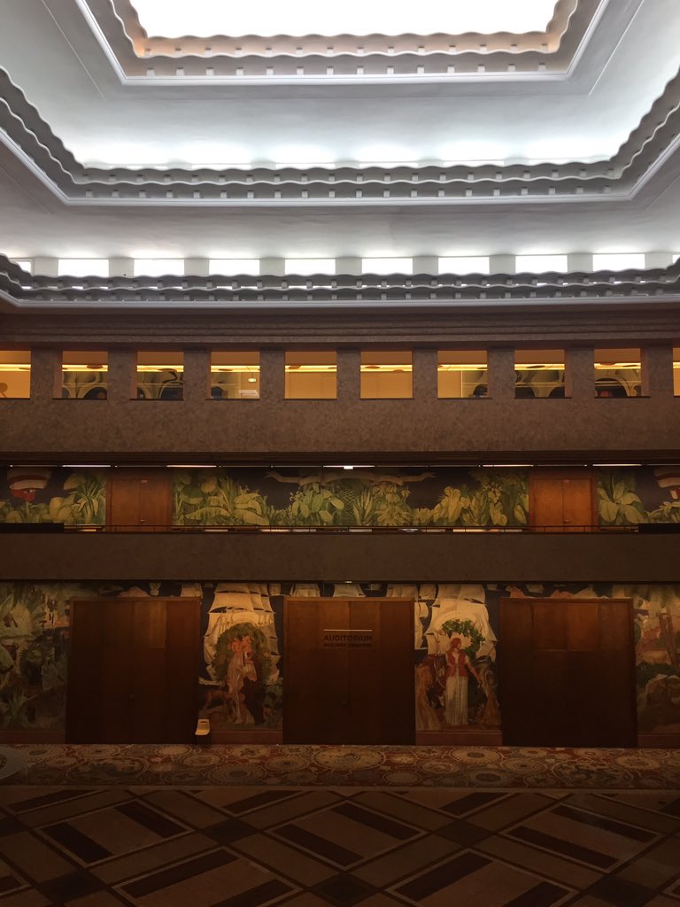 thomasaillagon's tweet photo. Fabuleux Palais de la Porte Dorée (1931). Merci @BenjaminBechaux pour la visite #architecture #artdéco #AlbertLaprade. Et intéressante expo #MondesTsiganes à voir ! https://t.co/yjKeFtyUiF