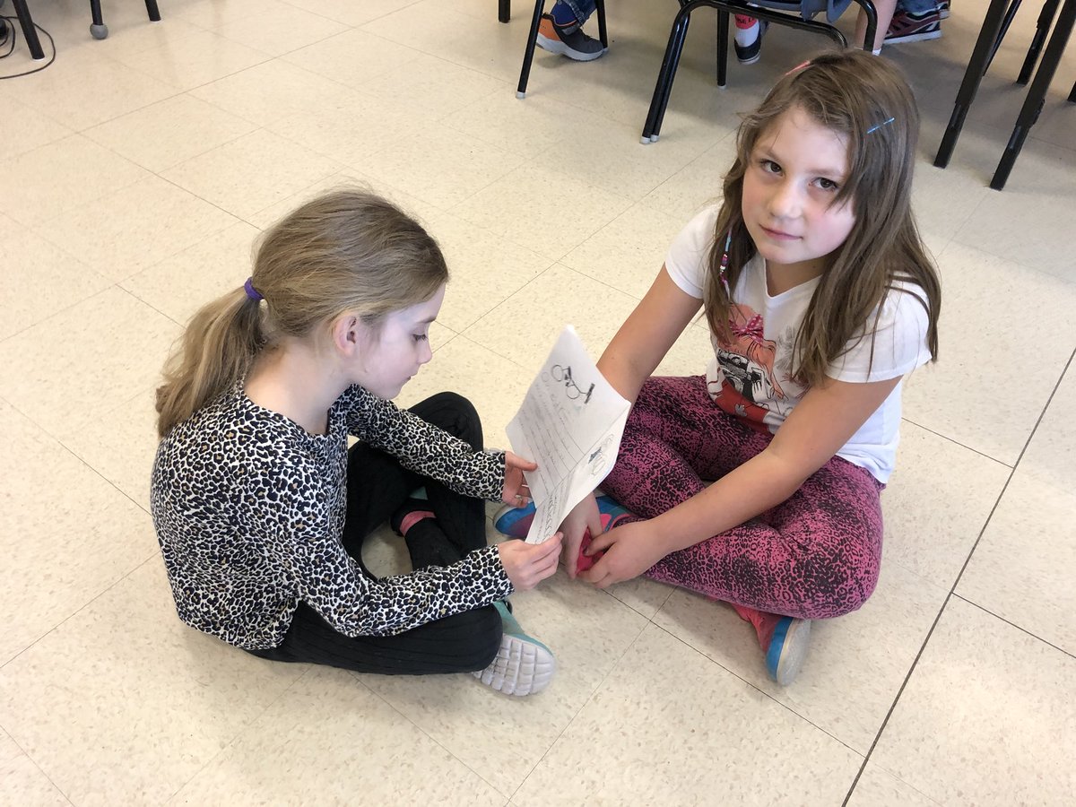 MsWalsh3's tweet photo. Grade 2 students sharing their stories with friends. #PSSLearnig https://t.co/N4XupJ7wIE