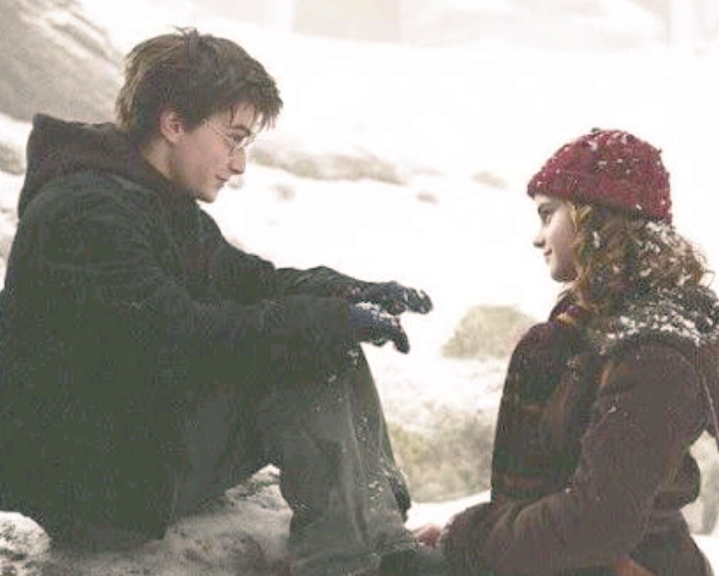 _themiserblekid's tweet photo. They shared moments in which no one else could ever participate..not even Ron.β€ They shared something above friendship and love. It was intense. As Rowling's says Hermione shared something very intense with Harry! #Harmoine β€ https://t.co/FqtgDdSR5v