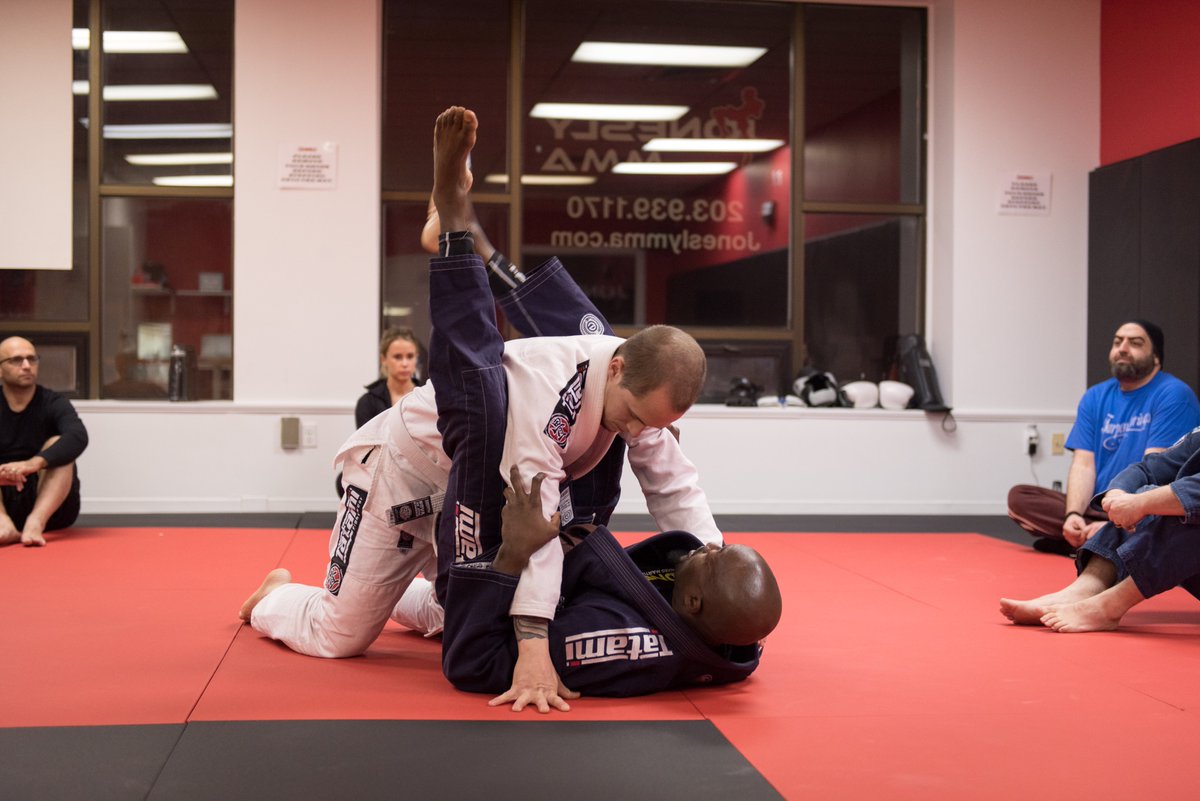 JoneslyMMA's tweet photo. The Most Common Question I'M Asked By My MMA Students:https://t.co/8zdE45lhJF #MMA #Flexibility #Stretching https://t.co/IyX8oWZewi