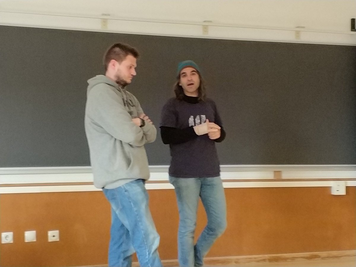 CaceresTaladriz's tweet photo. Mil gracias @chemaalonso y @pablogonzalezpe de @Telefonica por venir al #URJCTECHFEST2018. Han iniciado su presentación en #ciberseguridad diciendo orgullosos que ambos han estudiado Ingeniería Informática en la @urjc. En estos momentos difíciles su apoyo es importante. Gracias https://t.co/CujBGokk3M