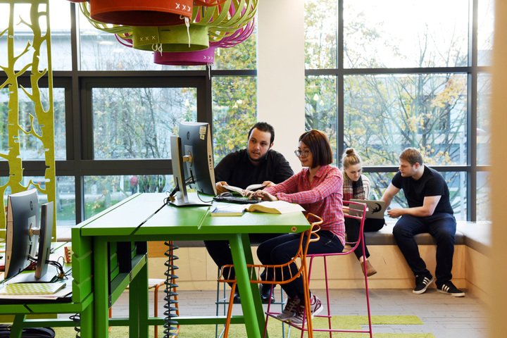 Latest news: Positive student experience at Teesside sees university rise higher dlvr.it/QQC0pf