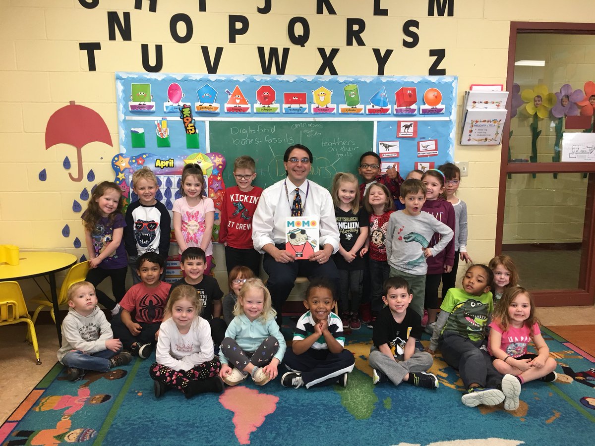 jknisely8's tweet photo. Had a great time reading @SampsonYMCA preschool this morning! Thank you @YMCAKelliMc #PAONEBOOK #plumlearns https://t.co/FvXd2aRlAF