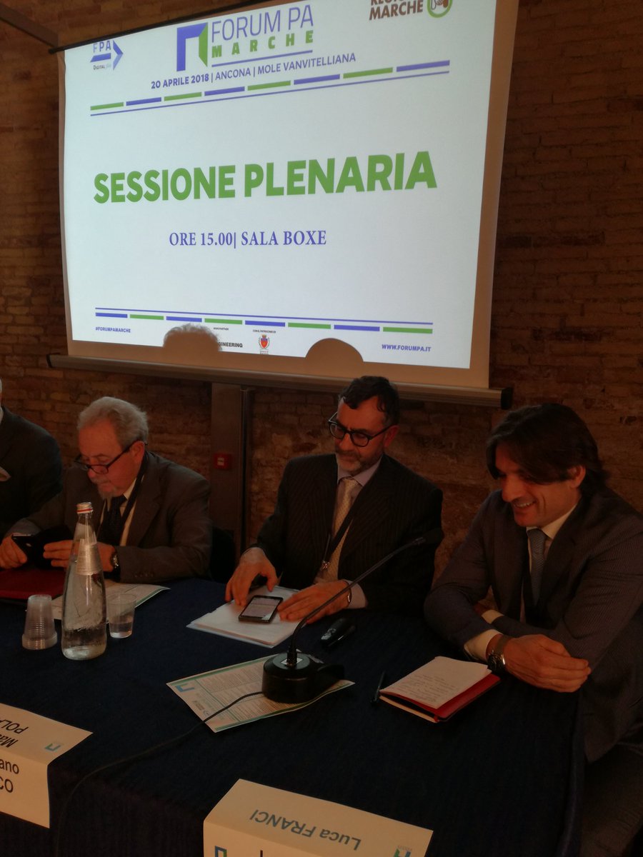 a_vicinanza's tweet photo. #FORUMPAMarche: Franci "Il processo di trasformazione digitale deve rendere piu' semplice gli strumenti, mettere al centro il cittadino, garantire la trasparenza e deve offrire un servizio" @EngineeringSpa @RegioneMarcheIT @FPA_net @ConfMarche @manuela_bora @maxpolacco @uniurbit https://t.co/NxWP8kw4HI
