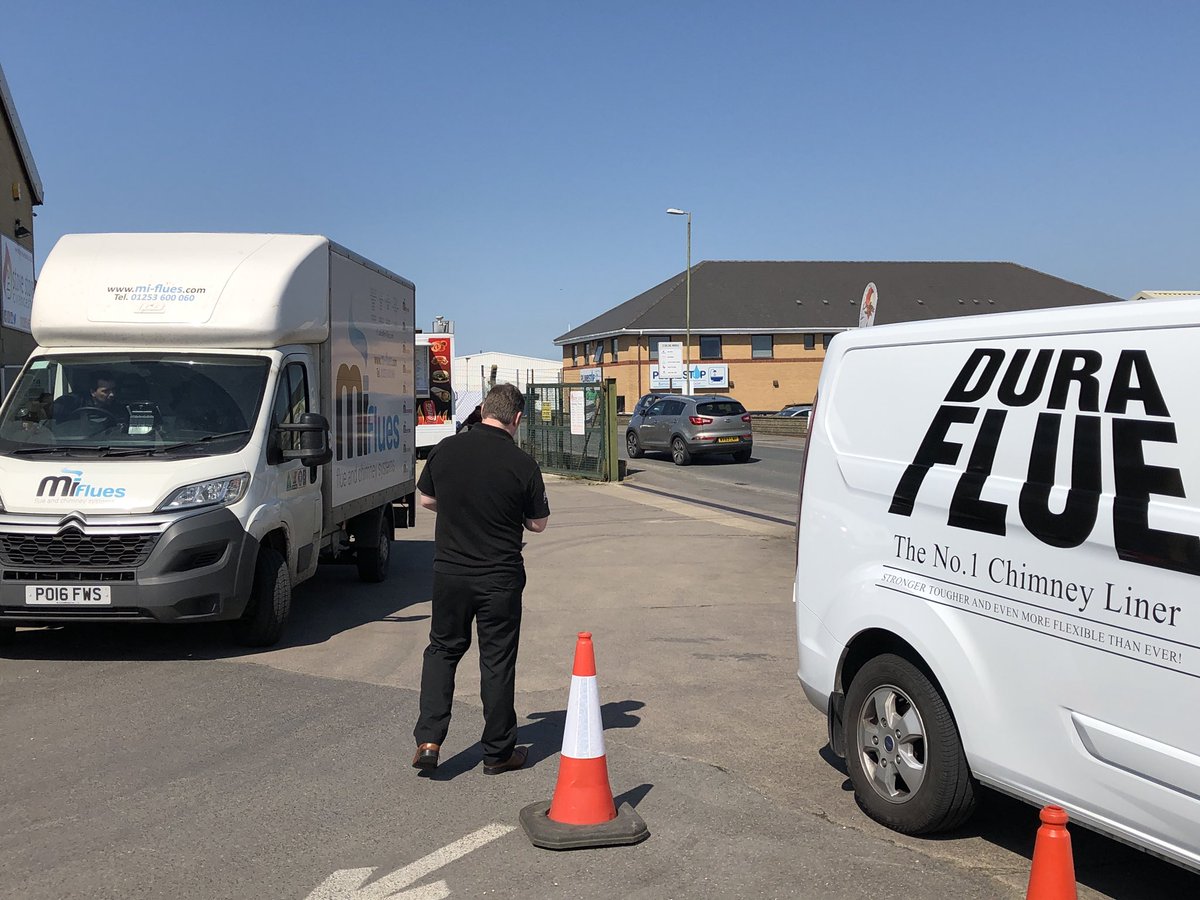 StoveStoreCiren's tweet photo. @FlueandDucting @miflues 😬😎 https://t.co/V6HXHOaCRb