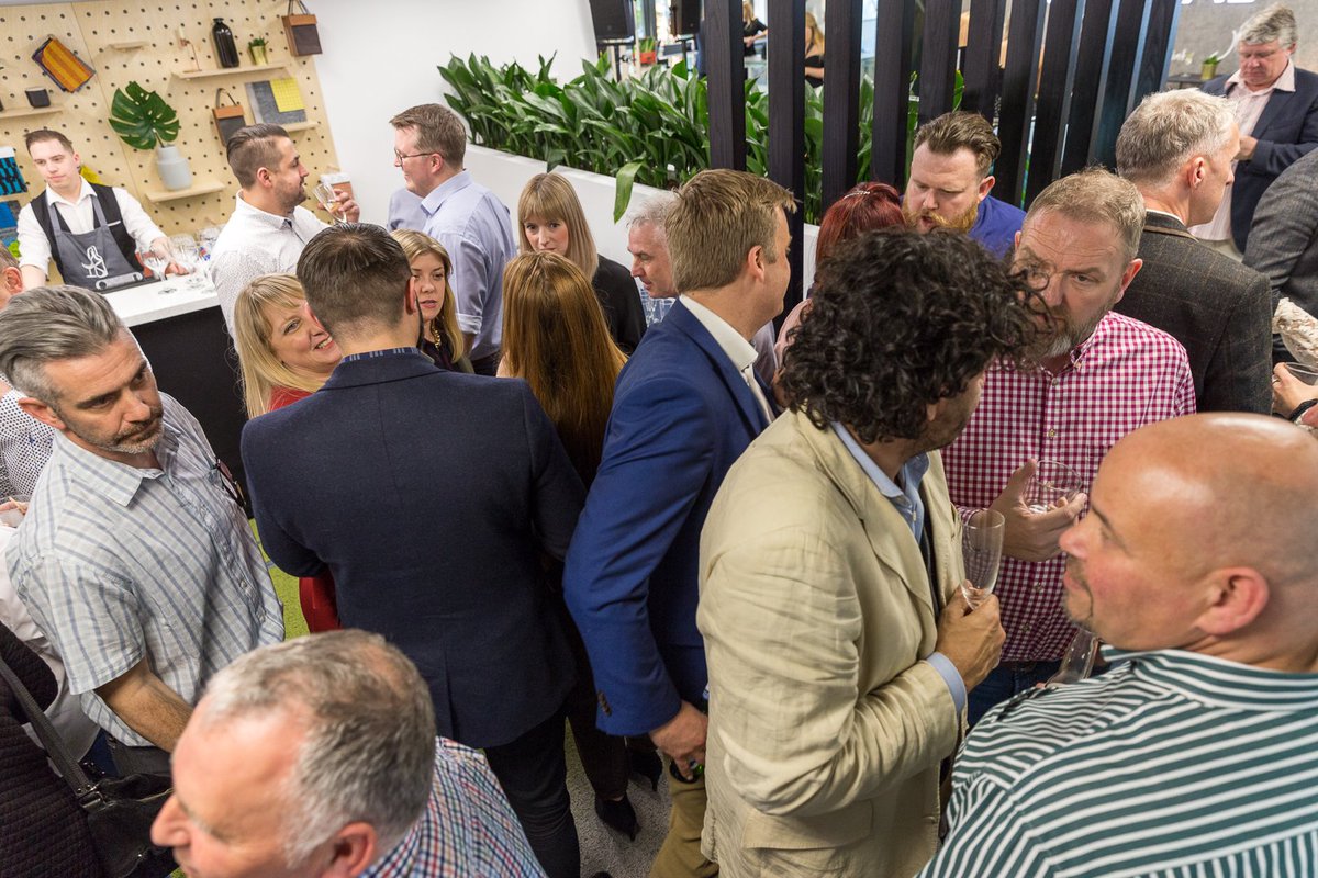 spatial_oe's tweet photo. The #Party that was last night! What an outstanding event! A big thank you to everyone that came to help us celebrate the #SpatialLaunch of our new D&B FF&E Showroom. Live music, a superstar DJ and a touch of Magic made the evening a roaring success. https://t.co/D4VU2TD3MY