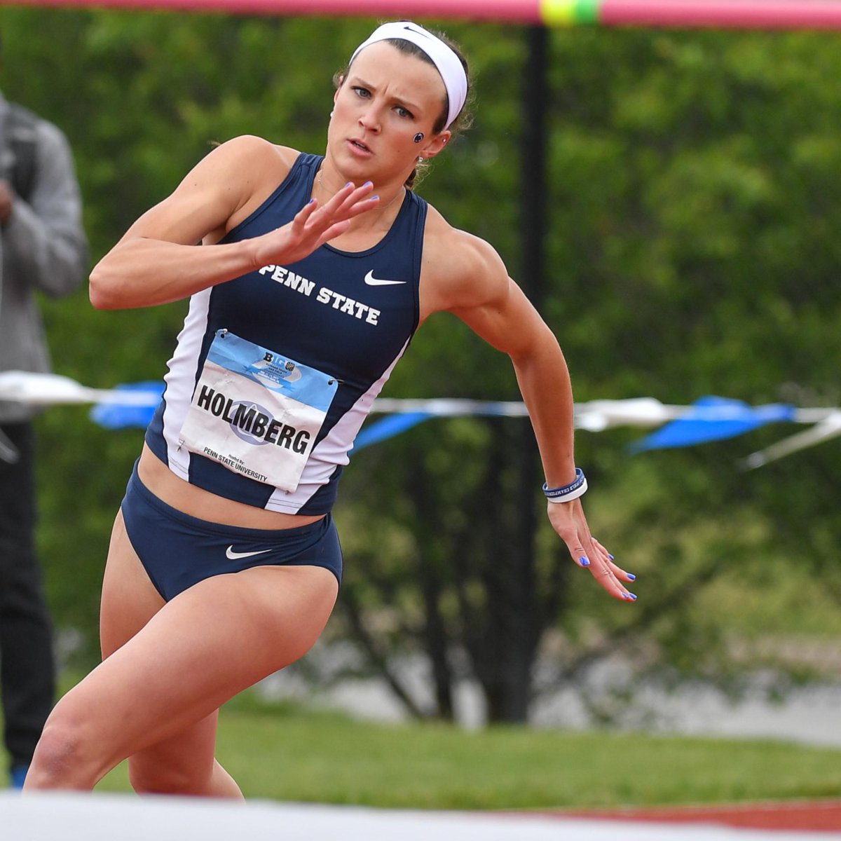 PennStateTFXC's tweet photo. BLOG | Track is More Than Just Training for Athletic Trainer @TrainerMikePSU 

📒 | https://t.co/1eLfQ6PlGu

#WeAre https://t.co/CaIOHGuHIq