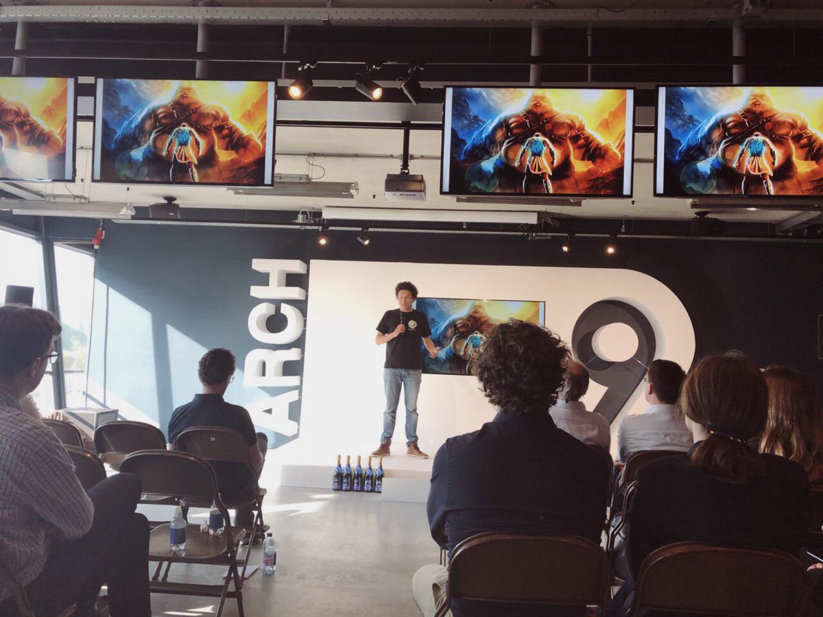 effectaix's tweet photo. Jesse Eisses, CTO and co-founder of https://t.co/Zp35M5kT00 speaking at #Arch9 @Levi9company #blockchain https://t.co/ugkyjhQ34T