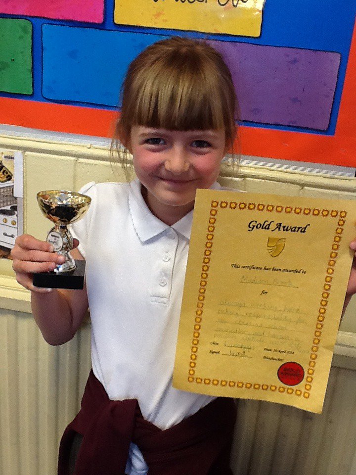MundellaMonkeys's tweet photo. Well done Maddie! Our fabulous school councilor is our fabulous gold award winner! Keep up the hard work 🙂 https://t.co/HG4KO1Zn1n