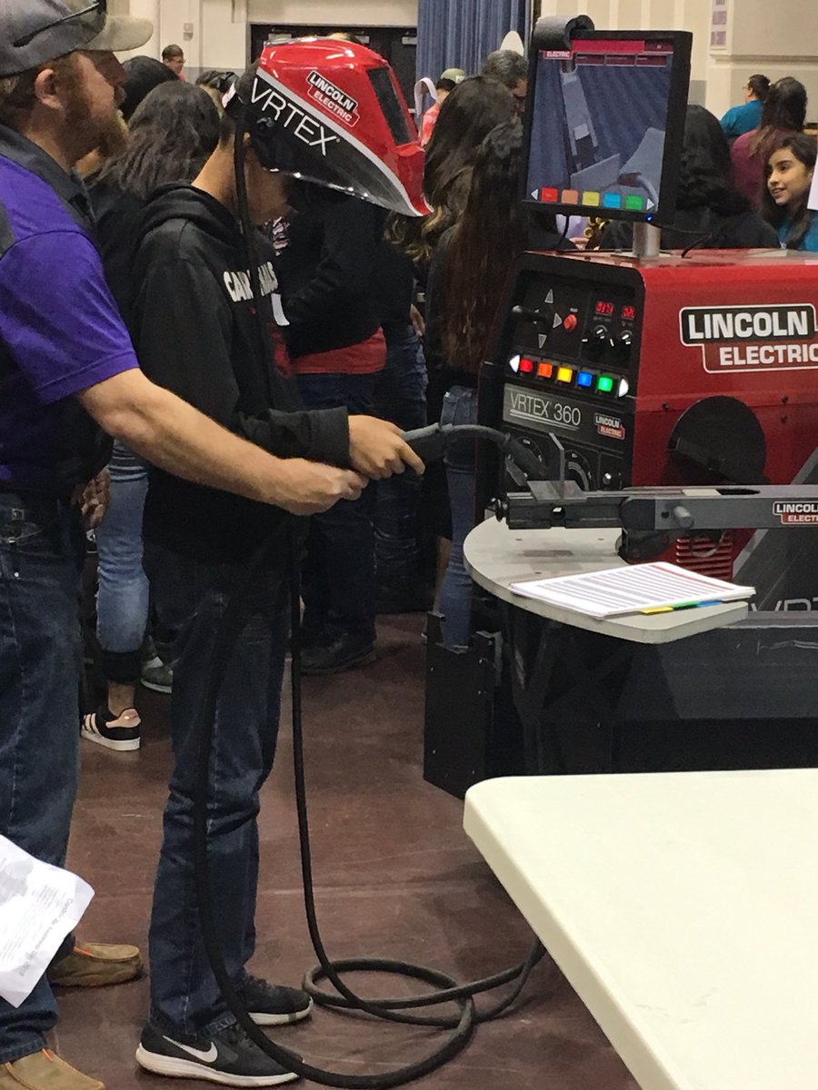 LeroyJethroK's tweet photo. DCCC Welding #CCAD18 https://t.co/O2C2crOr8G