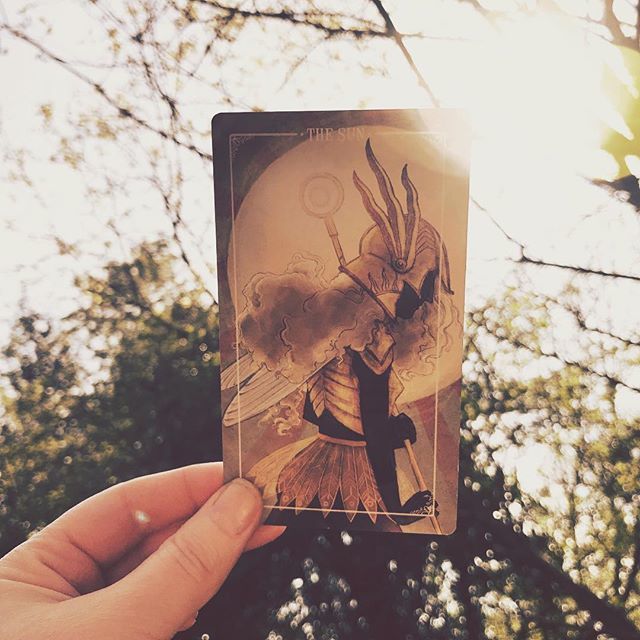 story_witch's tweet photo. Glorious sunny day ☀️so perfect #herecomesthesunwitches prompt for today - sun 🌞❤️💗
.
Been making the most of it spending pretty much the whole day outside. Bliss 🙏🏻
.
How’s the weather where you are?
.
.
.
.
.
#ostaratarot #tarotreadersofinstagr… https://t.co/NFLKUgIXxW https://t.co/NJXghf5JVH