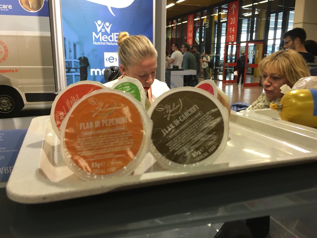 FB_FrancyB's tweet photo. #Exposanita looking for #innovations https://t.co/2LeTU2mQmJ
