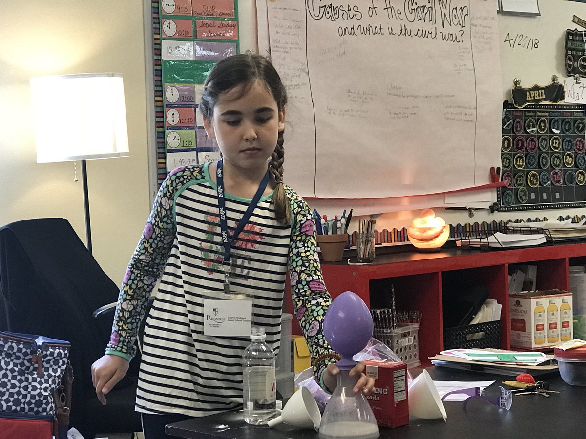 PESLowerSchool's tweet photo. I think 2nd grade found the Teacher of the Year at PES! Way to go Ms. Lauren Fleshman https://t.co/YPvhoj9RAv