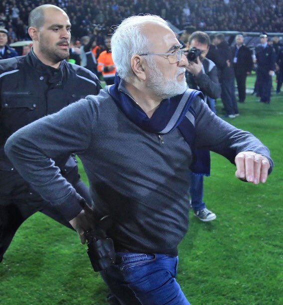 Juvepodcast's tweet photo. If Arsenal even think about stealing Allegri from us https://t.co/4L6emS0fhn