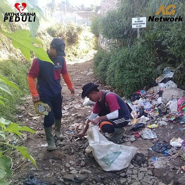 cla_ra88's tweet photo. #agpeduli #AGPeduliBumi #AGPearthday #EarthDay #EndPlasticPollution #lessplastic #earthday2018 #arthatelearthday #AGPeduliCitarum #citarumlestari #citarumharum @tamblingwildlife @agpeduli @tamblingID https://t.co/mb2txtc4eY