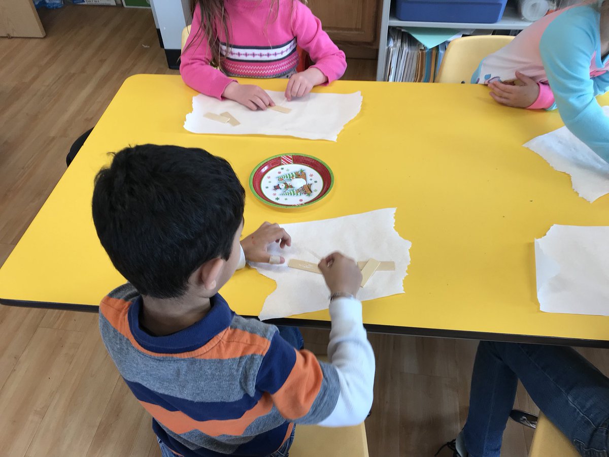 VanKinderHorn's tweet photo. How can you change wood? @NorthPanthers1 Ss discover how wood can be made stronger by making plywood. #FOSS #focusquestions #STEM https://t.co/thgMGxv3S4