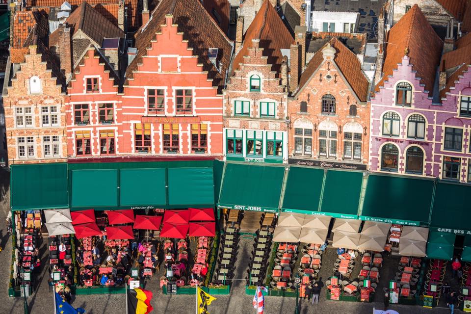 Ya queda poco para el #PuentedeMayo y mucha gente va disfrutar de unos días perfectos para hacer una #escapada.

Nosotros os queremos proponer un viaje a #Brujas una ciudad belga preciosa y perfecta para un viaje de 4 o 5 días 🇧🇪 

📸 vía <a href="/mustdotraveI/">Bucket List Travels✈️</a>