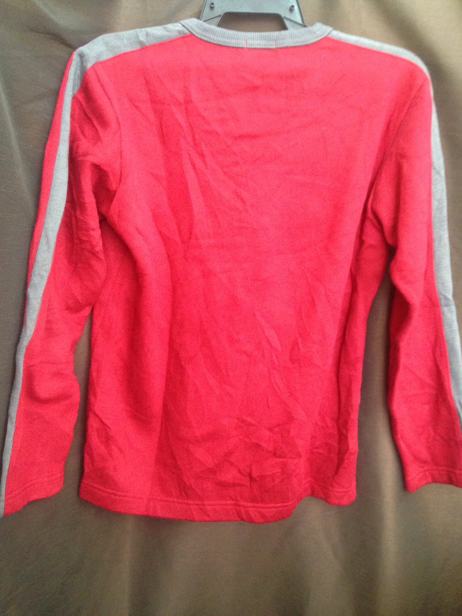 thriftboy_my's tweet photo. Uniqlo Sweatshirt Size S. Pit 19.5, Labuh 24. RM30 siap pos! Whatsapp 017-9750028 #uniqlo #uniqlobundle #bundlemalaya #bundlemalaysia https://t.co/lnIS7sGtBf