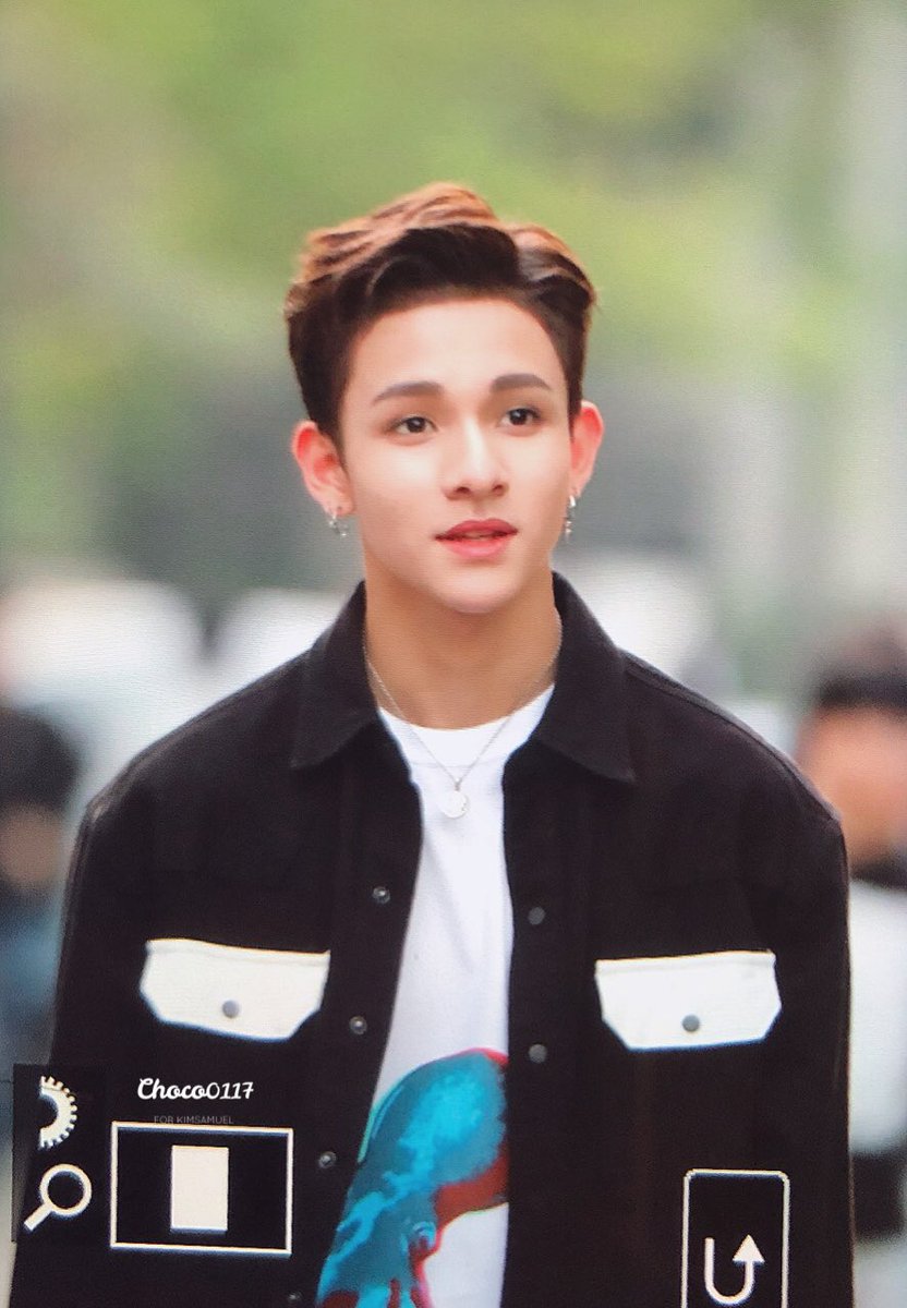 Choco020117's tweet photo. 180420 뮤뱅 퇴근
 @bravepunch0117 
#사무엘 #Samuel #サムエル #ONE https://t.co/Dx2eeCHJ1a