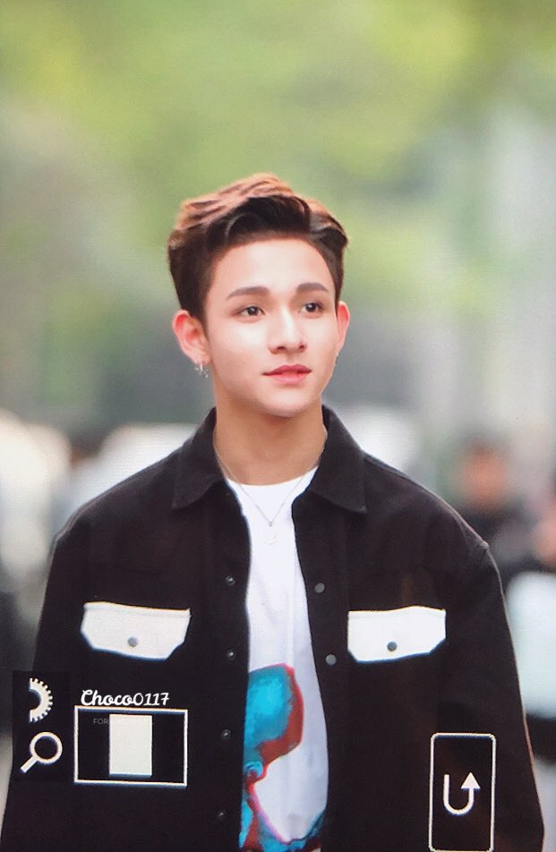 Choco020117's tweet photo. 180420 뮤뱅 퇴근
 @bravepunch0117 
#사무엘 #Samuel #サムエル #ONE https://t.co/Dx2eeCHJ1a