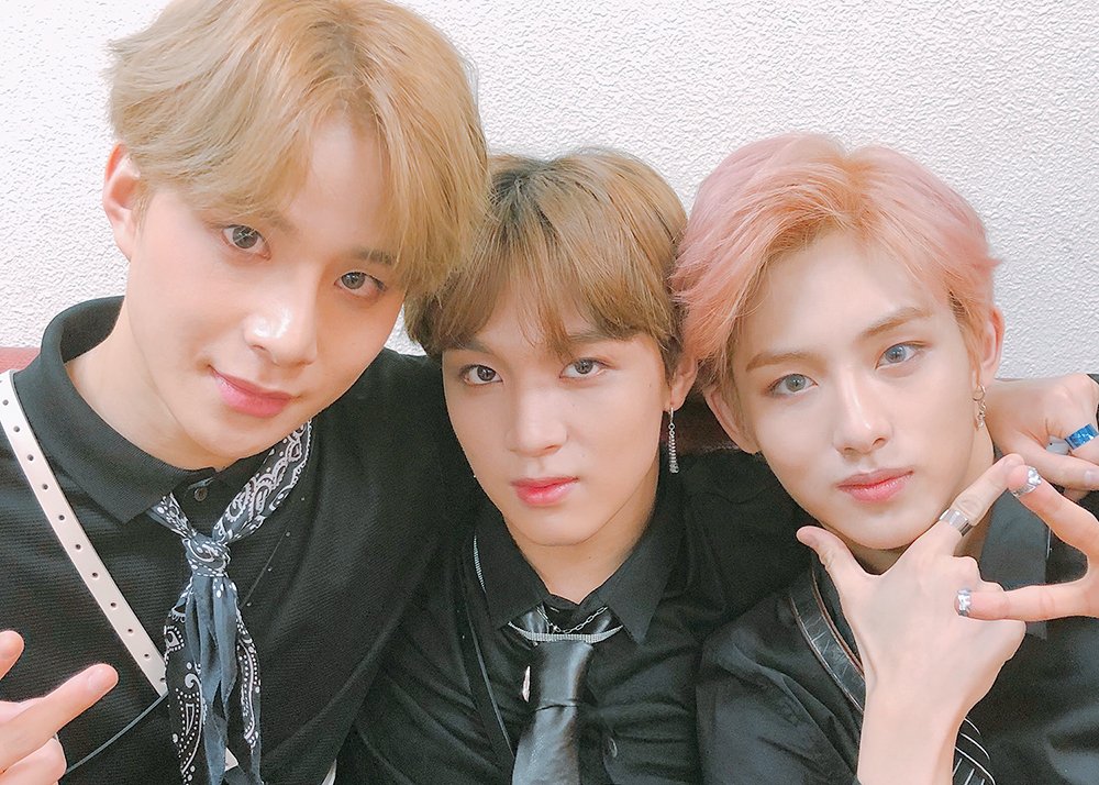 NCTsmtown's tweet photo. NCT 2018💚 
블온블🖤 
뮤직뱅크💕

#NCT2018_EMPATHY 
#NCT #NCT2018
#NCT2018_BLACKONBLACK 
#BLACKONBLACK https://t.co/XFFWgbwbIt