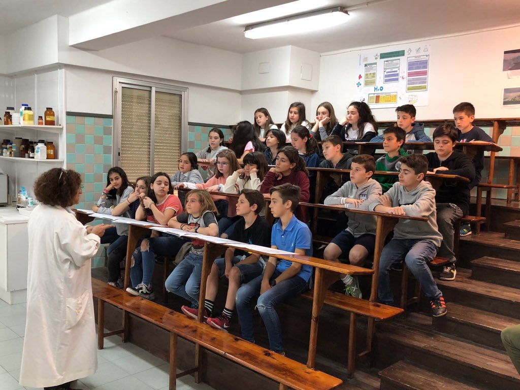 colegio_lsf's tweet photo. Sexto visita @LaSalleGranVia para conocer Secundaria, sus clases, sus profesores, las instalaciones... ¡cuantas ganas tienen de pasar! #FEFMONT #compromiso https://t.co/bEVa3XfzTa