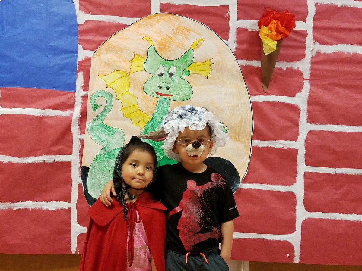 MsReynaWebbMS's tweet photo. Celebrating traditional literature @WalnutCreekECP @bookspringatx https://t.co/IZiJIkc0Y0