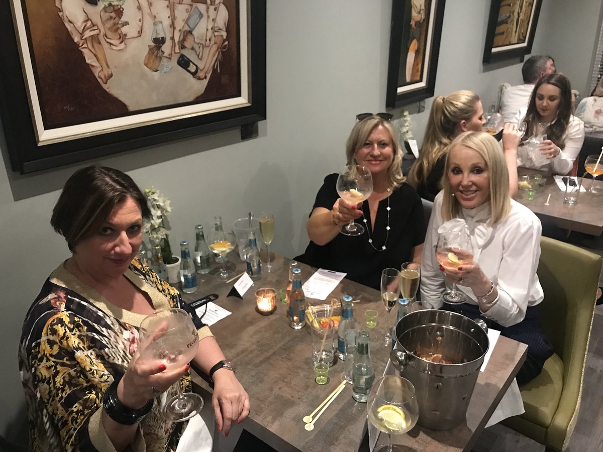Breda_Murphy's tweet photo. A big thank you to @FeverTreeMixers for last nights Masterclass @breda_murphy a great success and very informative @TanquerayGB @HendricksGinUK @batchbrew @cuckoogin @silverspeargin
#fevertreemixers #masterclass #mixwiththebest #tanqueraygin #hendricksgin #batch_brew #cuckoogin https://t.co/QsfcW1MNyj