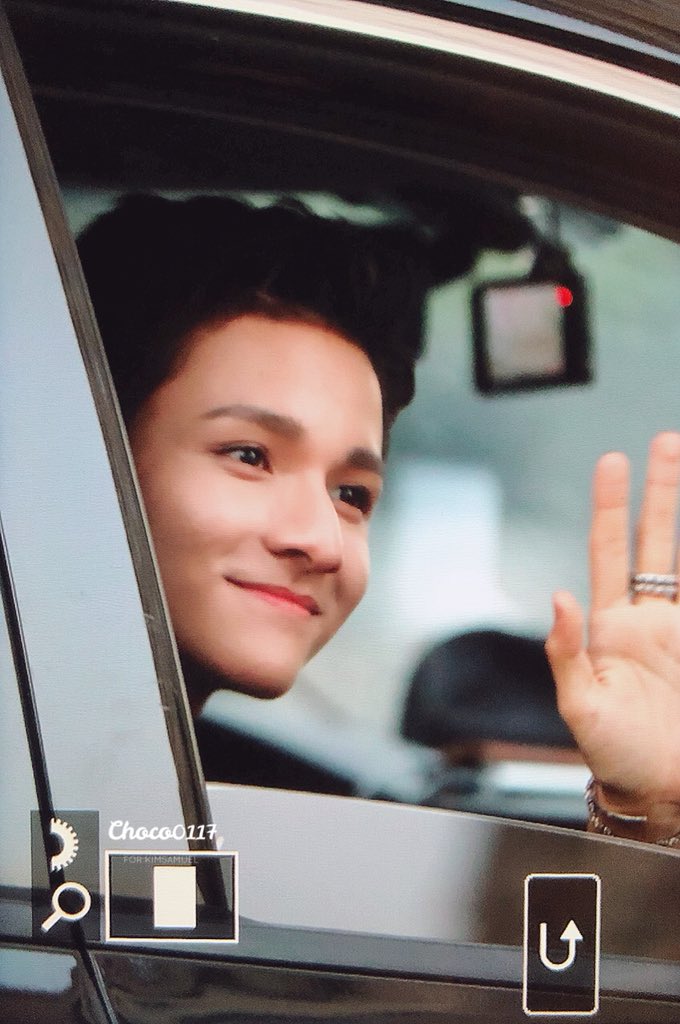 Choco020117's tweet photo. 180420 뮤뱅 퇴근
오늘도 수고했다~ 내일 봐용❤️
 @bravepunch0117 
#사무엘 #Samuel #サムエル #ONE https://t.co/rErMep7mCW