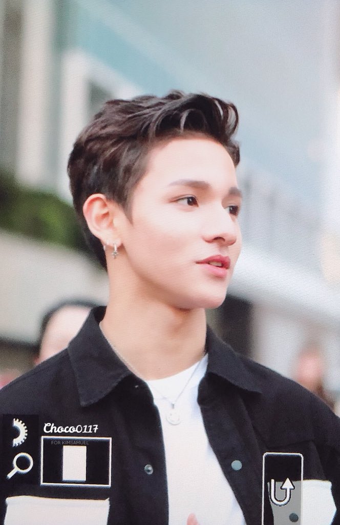 Choco020117's tweet photo. 180420 뮤뱅 퇴근
 @bravepunch0117 
#사무엘 #Samuel #サムエル #ONE https://t.co/cBPBK5P2et
