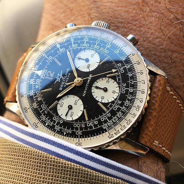 WatchFred_IG's tweet photo. #vintagechronograph ❤️ on a #NaviFriday
.
@georgeskern - nice try, Georges 😎, working on the #legendaryfuture of #wristshots too now!
.
#Navitimer Mk5 #Twinplane from early 1965
.
#breitling #vintagebreitling #wruw #wristshot 
#watchesofinstagram #wa… https://t.co/AZbo15iEqL https://t.co/dwVZVEq82N