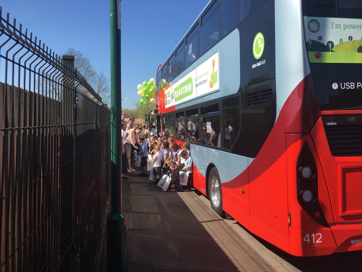 NCT_Buses's tweet photo. Greta the #NCTGasBus is helping the @Literacy_Trust visit #Nottingham Nurseries and Primary Schools today for the #ReadOnNottingham launch!
@MyNottingham @StripesHQ https://t.co/fqa6LEI6XR