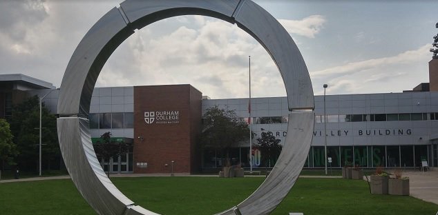 DurhamRadioNews's tweet photo. .@durhamcollege offering first-ever certificate specializing in cannabis
https://t.co/1xnJsVkBq9 https://t.co/zmZFl1g3S5
