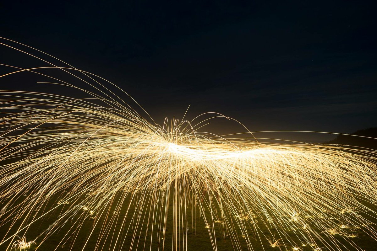 aphphotographer's tweet image. Fire Fridays! #wirewool #fire #spinning #photography #longexposure #photographer #Sony #A7ii #manfrotto #hampshire #horndean #slowexposure #firefridays #creative