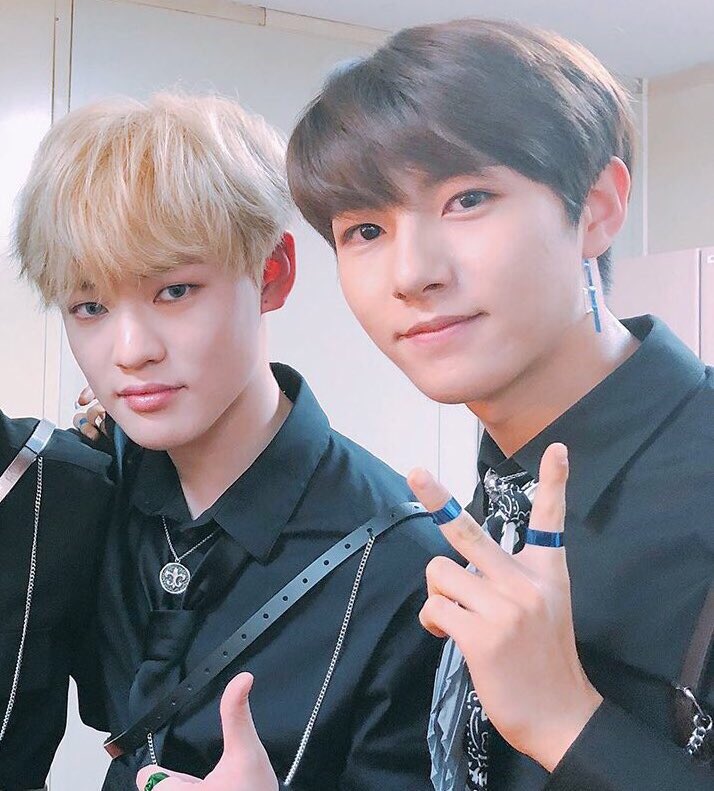 believeitplz's tweet photo. 이제는 좀 (아이디를 봐주세요) #천런 #런천 #renle #chenjun #런천런 #천런천 #황천 #인천 https://t.co/gzVAwBwA9f