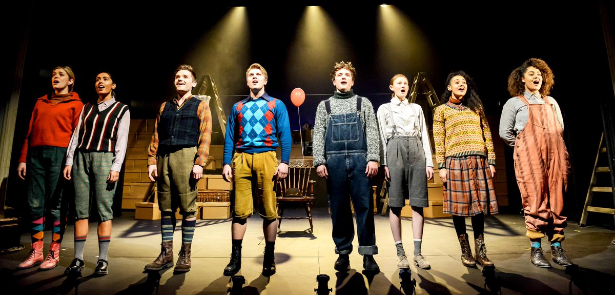 guyachambers's tweet photo. It was a real joy collaborating with @ClassicSpringCo @RoyalDerngate &amp; @BillBuckhurst on my folk opera @_selfishgiant.  If you want to buy/download a copy of the soundtrack you can do so by clicking here https://t.co/xgnLRkATjK 🎈 https://t.co/yp23nbKleJ