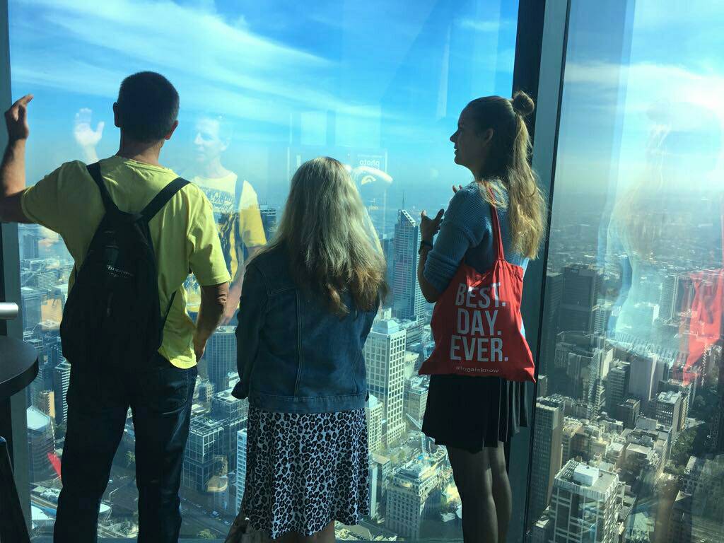 Walks101Premium's tweet photo. Admiring the views from up high at Eureka Skydeck https://t.co/jq9sLVGrUt