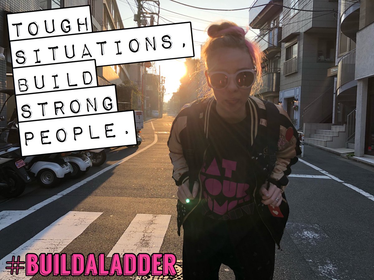 TheKingKogi's tweet photo. If you feel the need to scream angrily at your body or your general life situation today, here’s a #buildaladder reminder. 🤬💪🏿💪🏽💪🏻 https://t.co/2FvtuuxYvI