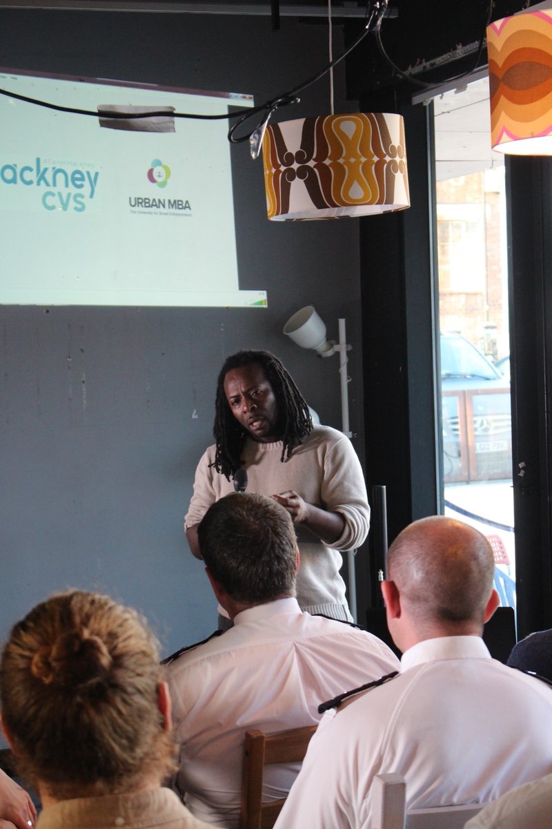 Urbanmba_'s tweet photo. Today is #VolunteerRecognitionDay. A Huge thank you to everyone at #StopandSearch #KnifeCrime event. It's sunny, It's hot, Yeah It's #Friyay ! #FridayFeeling https://t.co/Oz8v4xBs5e