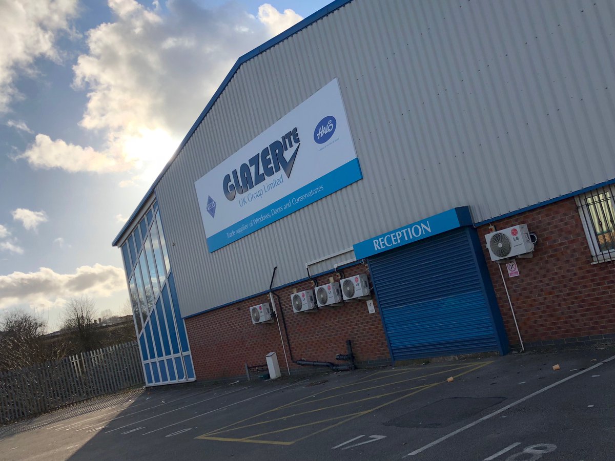 VastPR's tweet photo. Glazerite Rebrand Goes North https://t.co/PwMDgHCeki @GlazeriteLtd @IN_VEKA #WindowFabricator #Rebrand #Logo #Signage #FleetDesign https://t.co/QYc1M0PABP