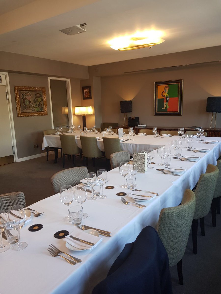 ArtemisInterior's tweet photo. Artemis are getting ready to cue up... ๐ฝ๐ผ #clientlunch #artemisinteriors #birdofsmithfield https://t.co/SzDpGqeKLY