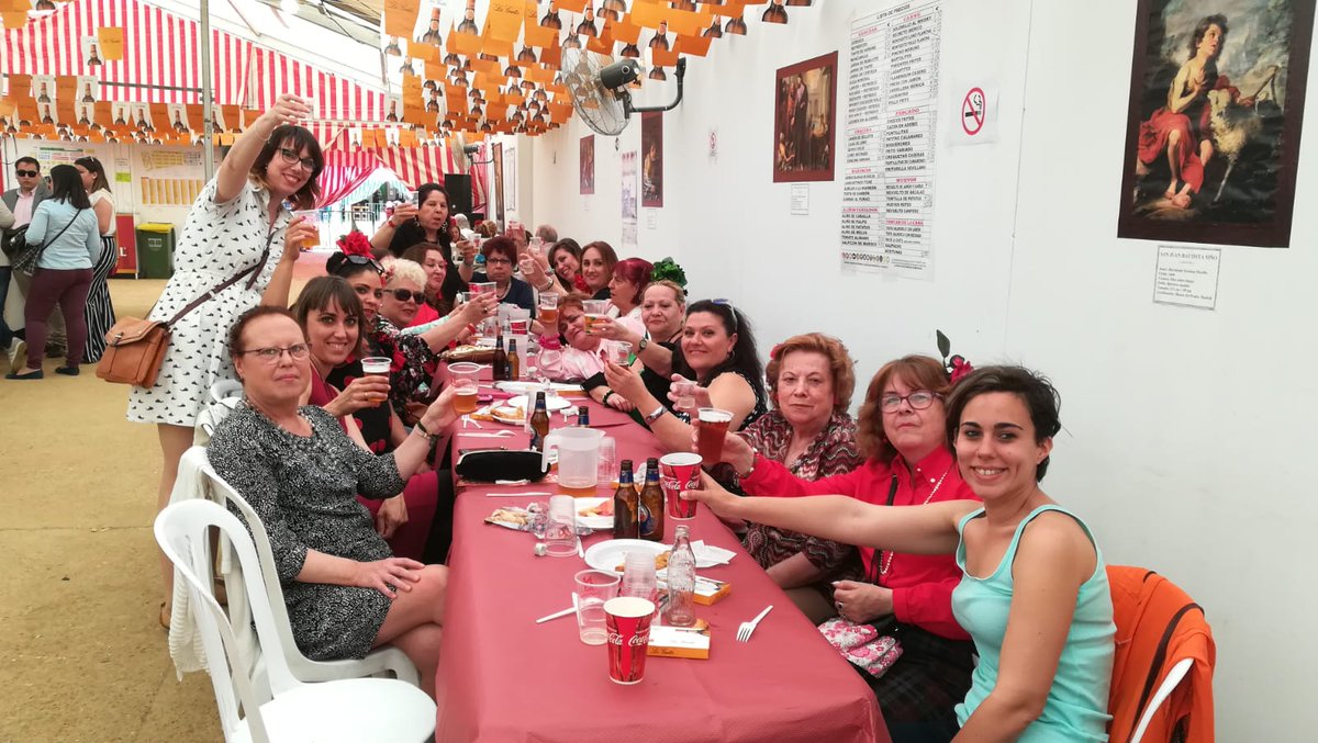 SOFAtenea's tweet photo. @HigeaSevilla y @SOFAtenea viviendo la feria de Sevilla! @noeliadediego @JuanLDelcan @PsicoValeriano @PazCasillas @FundacionAtenea https://t.co/SLgKOUCV17