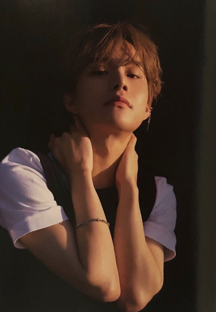jungwoosarchive's tweet photo. jungwoo stans brace yourselves https://t.co/h42qDdHa2X
