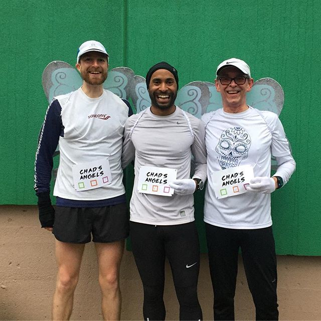 run_dmdee's tweet photo. when your boy goes to Boston, you show love however you can 💙💛 we didn’t win the race, hopefully we won your approval, @chadsgilbert and @lgenge -
#smasheddash @northendrunners https://t.co/vPSX77NG1e https://t.co/IALyNztZUG