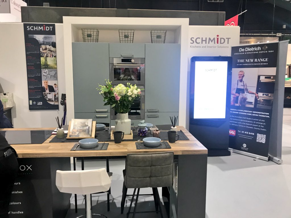 Thetaste_ie's tweet photo. If you’re @IdealHomeDublin definitely check out @schmidtireland at M31, they deliver dream kitchens and everyone who applies for Flexifi Finance during the show will be in with a chance to win this stunning display kitchen! 😍 #idealhomeshow https://t.co/pkyweXbuWt