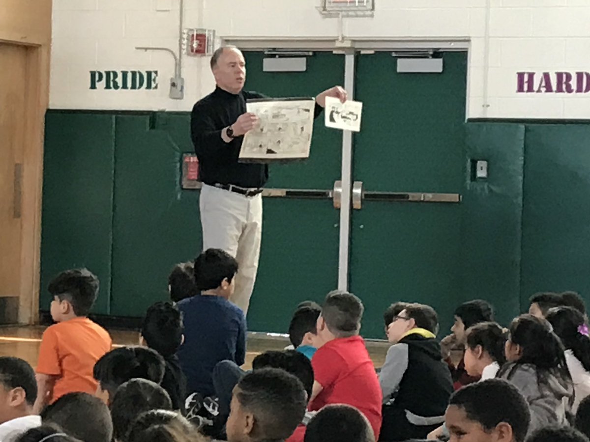 OakParkElem's tweet photo. Author/Illustrator Richard Torrey visited OP to share his passion for drawing and his books including #Allysaurus Ss loved watching him draw and learning about how his stories came to be. Thank you Richard Torrey! https://t.co/Crh7R8Z17j