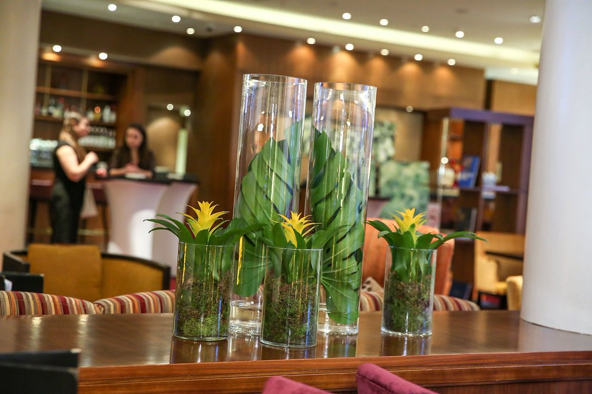 RenMoscow's tweet photo. Lift your spirit with spring vibes in #RenMoscow lobby. https://t.co/2tWXLDXijT